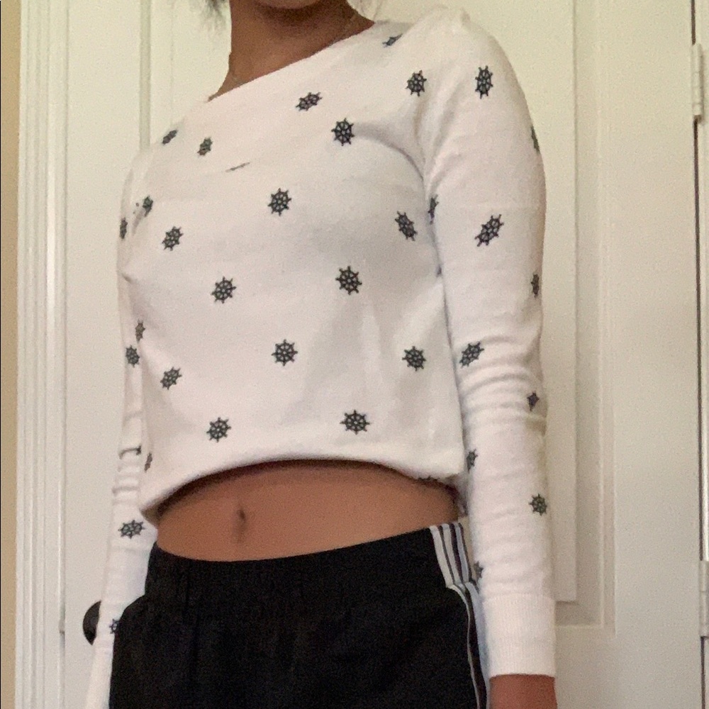 Old Navy White Snowflake Sweater